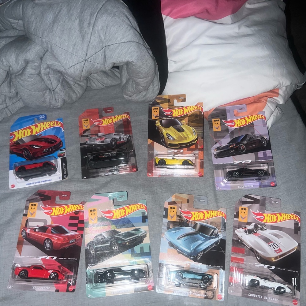 70th anniversary corvette hot wheels
